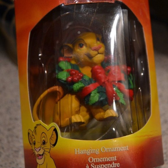 Enesco Disney’s The Lion King Simba in Wreath Christmas Tree Ornament - Picture 5 of 5